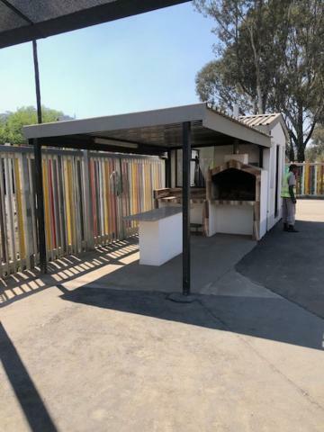 Vm Truck Stop - Shell Estcourt Exterior photo