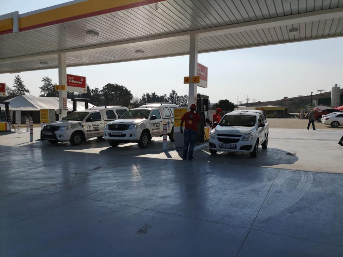 Vm Truck Stop - Shell Estcourt Exterior photo
